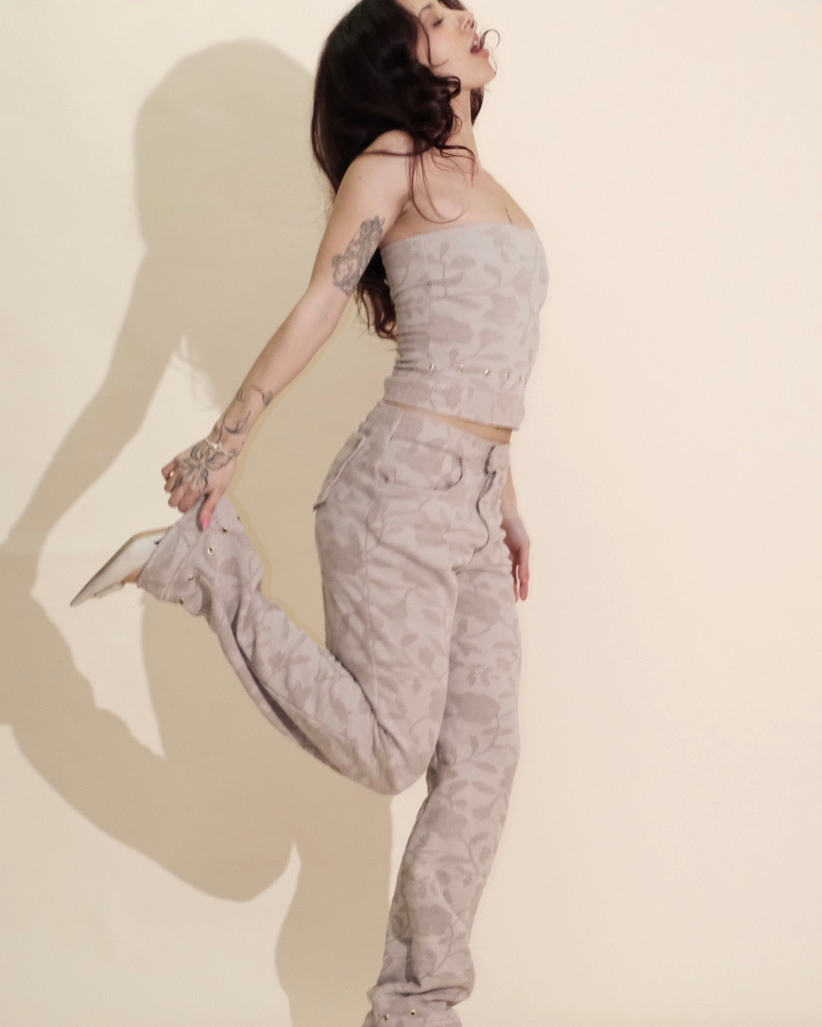 Beige Floral Jeans Crop Top Bandeau, Trousers Two Piece Set